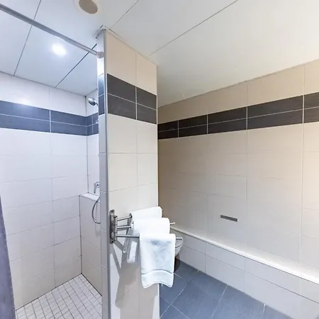 Princes De Catalogne Hotel 3*