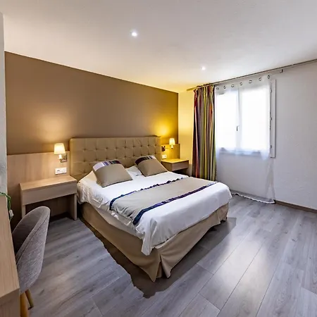 Princes De Catalogne Hotel