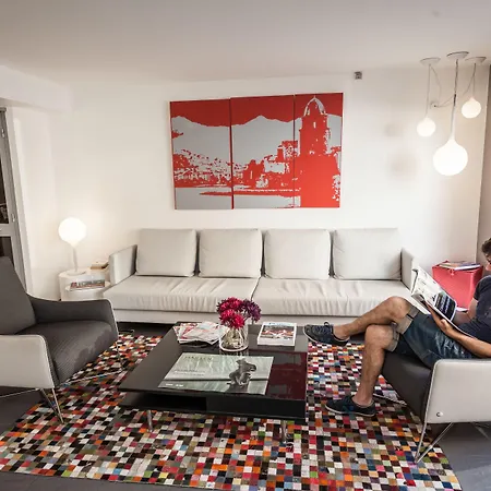 Princes De Catalogne 3*