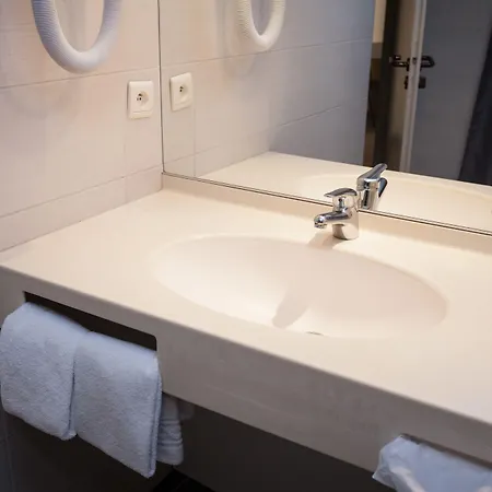 Princes De Catalogne 3*