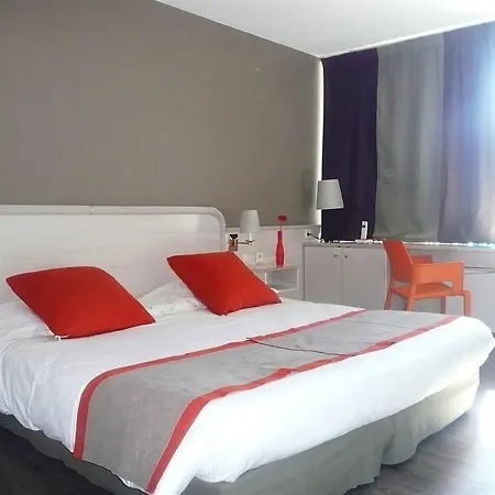 Princes De Catalogne Hotel